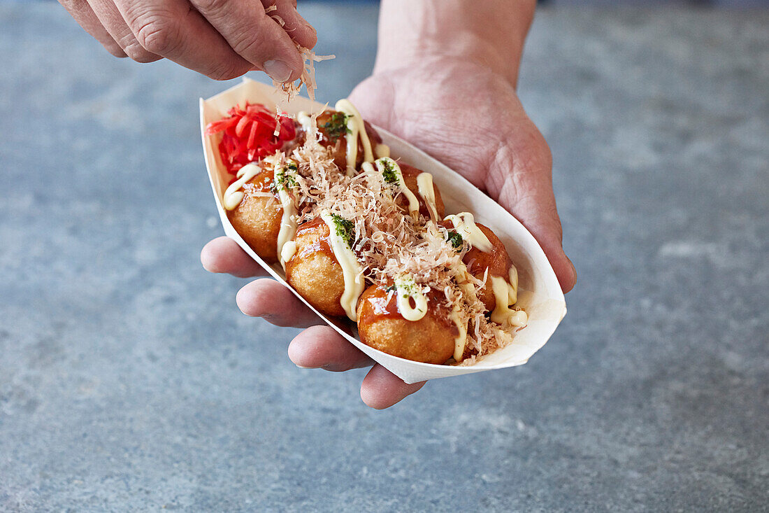 Takoyaki (Tintenfischbällchen, Japan)