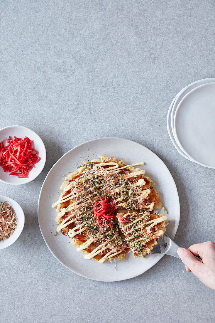Okonomiyaki (japanischer Pfannkuchen)