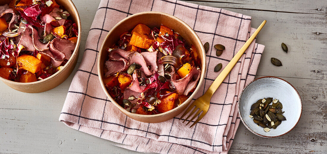 Pumpkin salad with roast beef