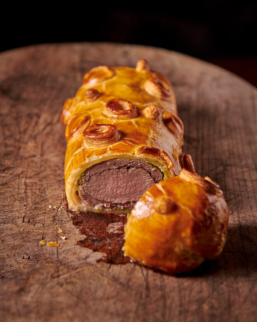 Beef Wellington (fillet of beef in a pastry case, France)