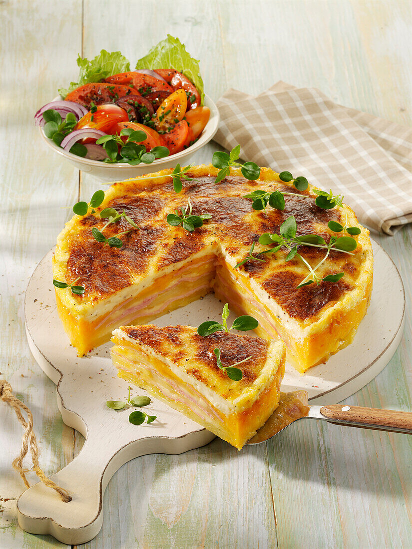 Potato cheesecake with ham