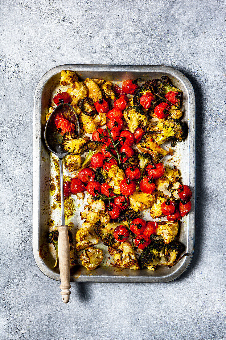 Spicy roasted vegetable traybake