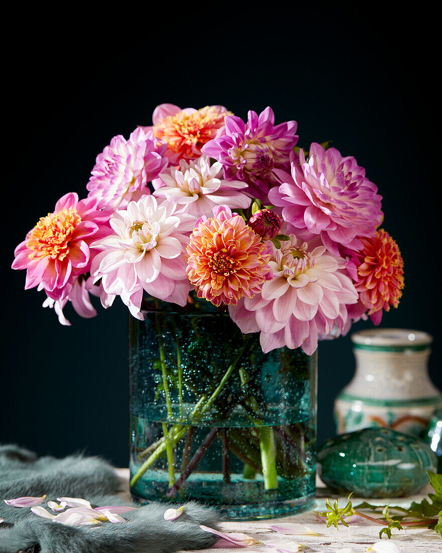 Dahlia bouquet