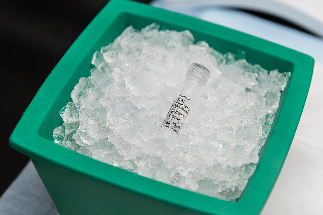 DNA library preparation reagent on ice