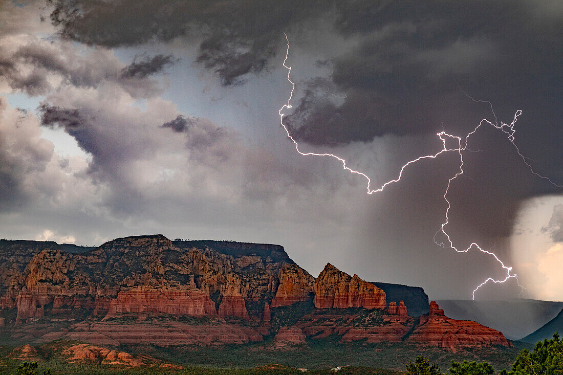 Lightning, Red Rock, Sedona, Arizona, USA