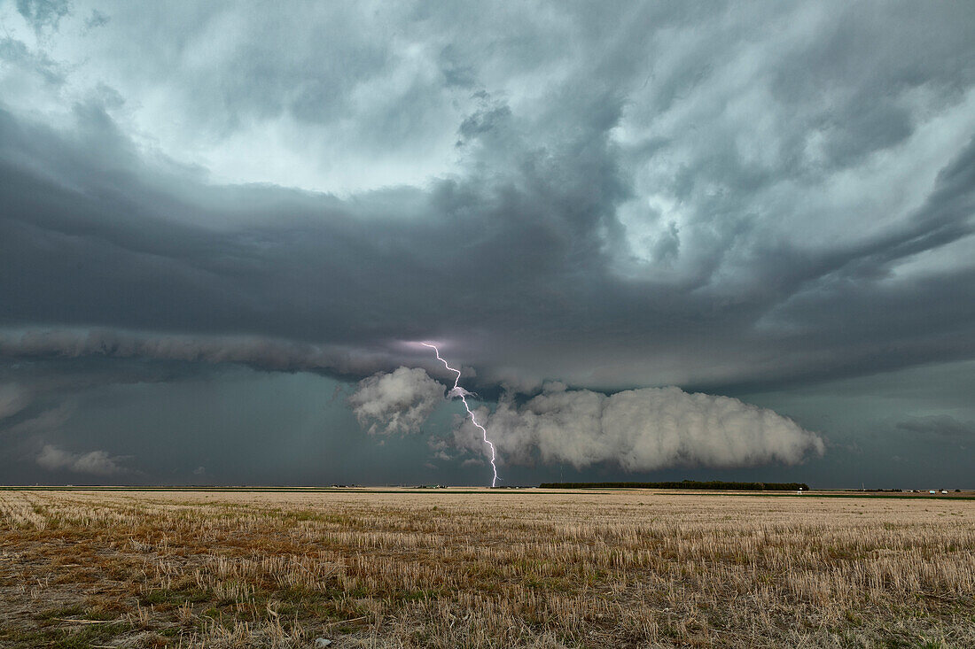 Thunderstorm with lightning, Kansas, USA