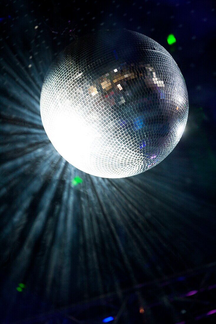 Glitter ball, illustration