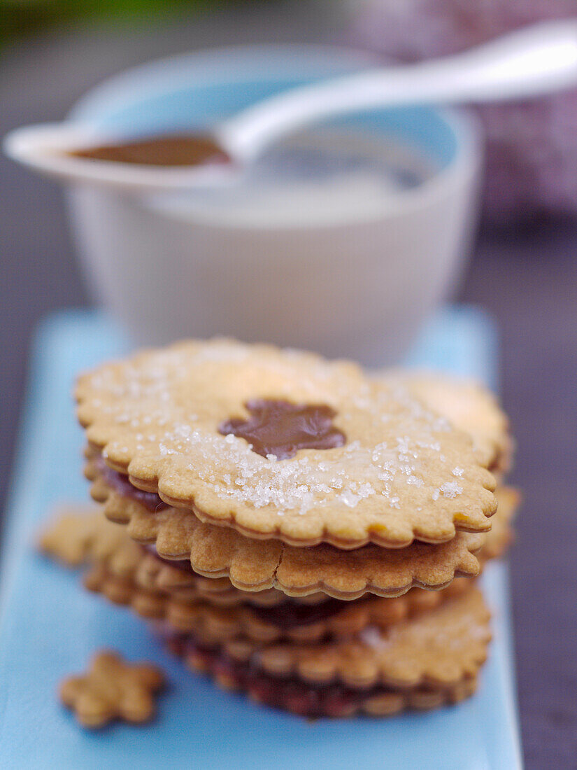 Plätzchen mit Karamellfüllung