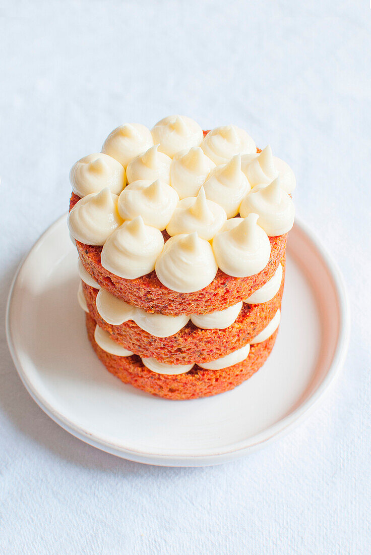 Geschichtete Rote-Bete-Torte mit Buttercreme