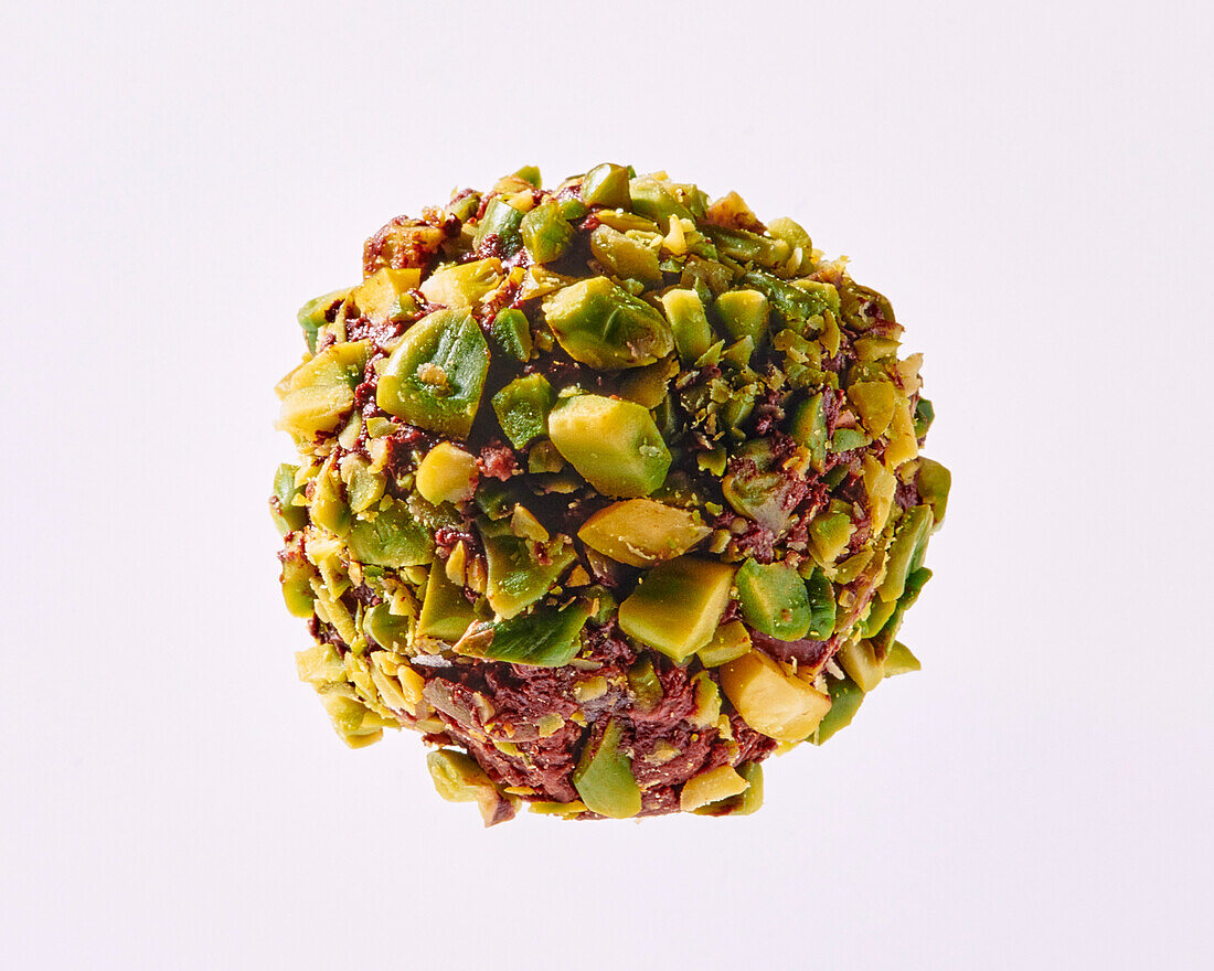 Chocolate and pistachio truffle (Close Up)