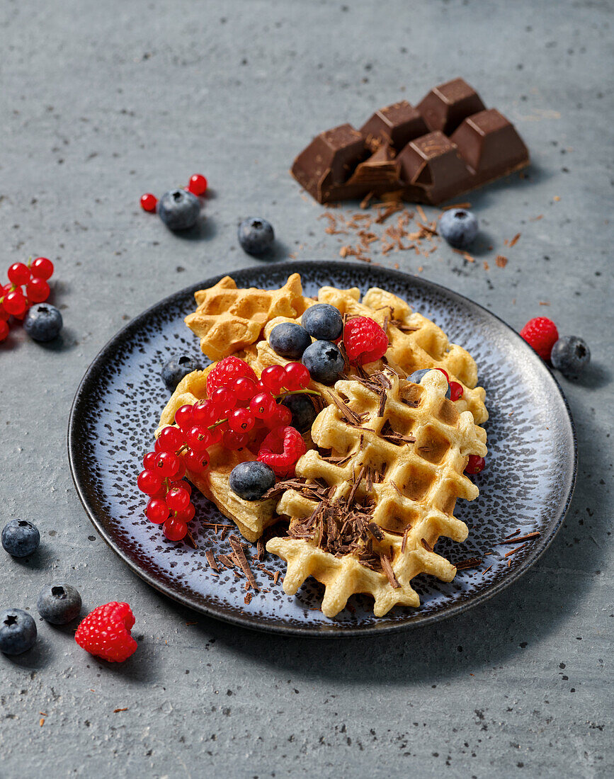 Protein waffles with curd cheese and berries