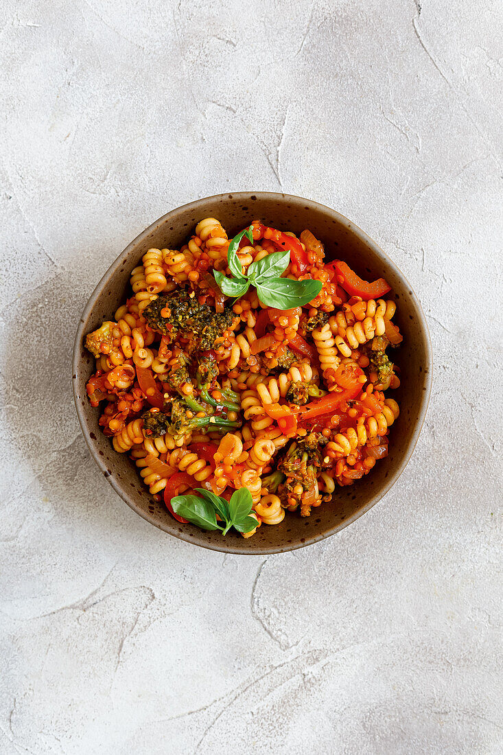 Pasta with lentils and vegetables