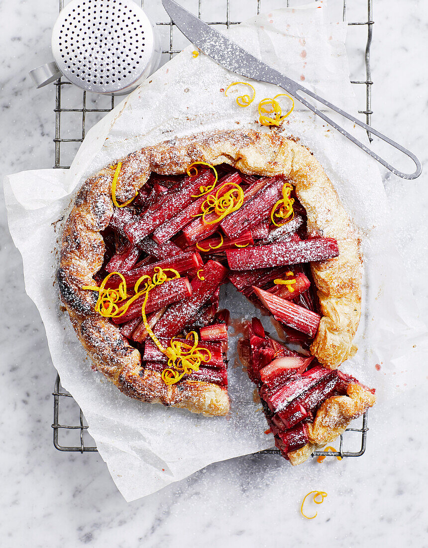 Air fryer rhubarb galette