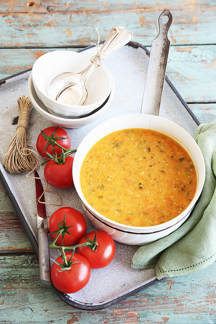 Zucchini-Tomaten-Suppe