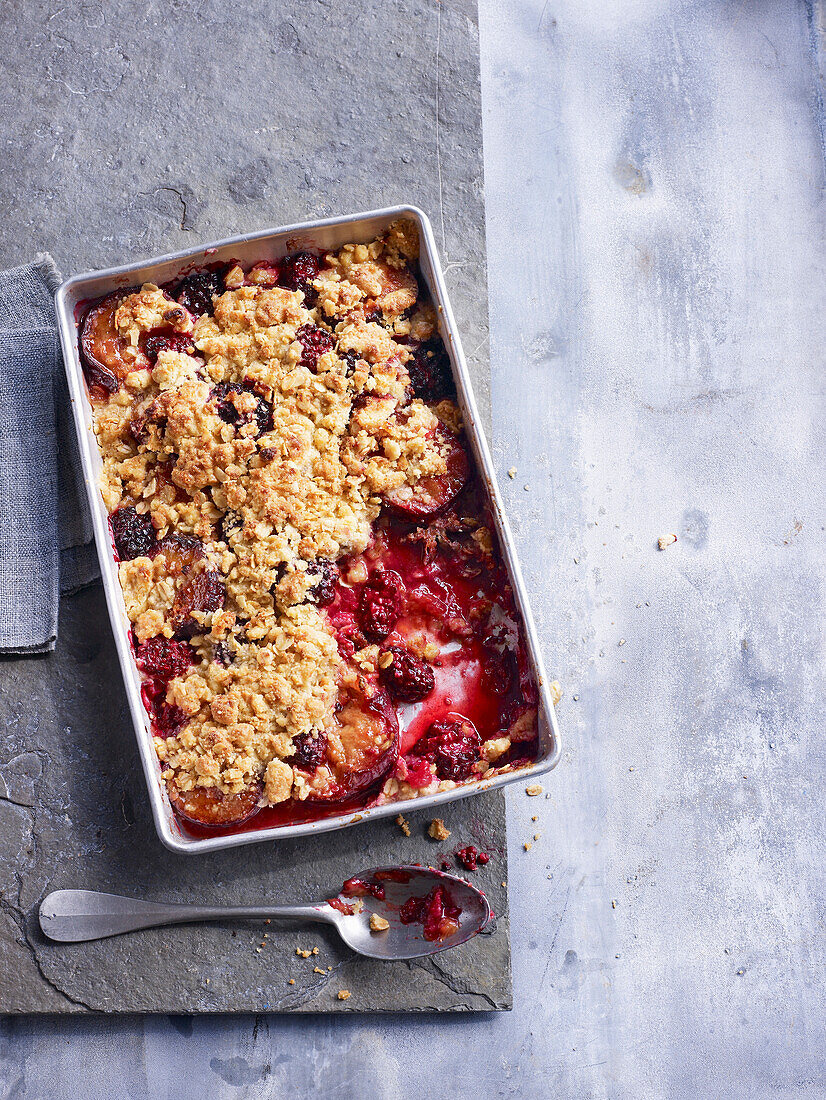 Spiced plum and blackberry crumble