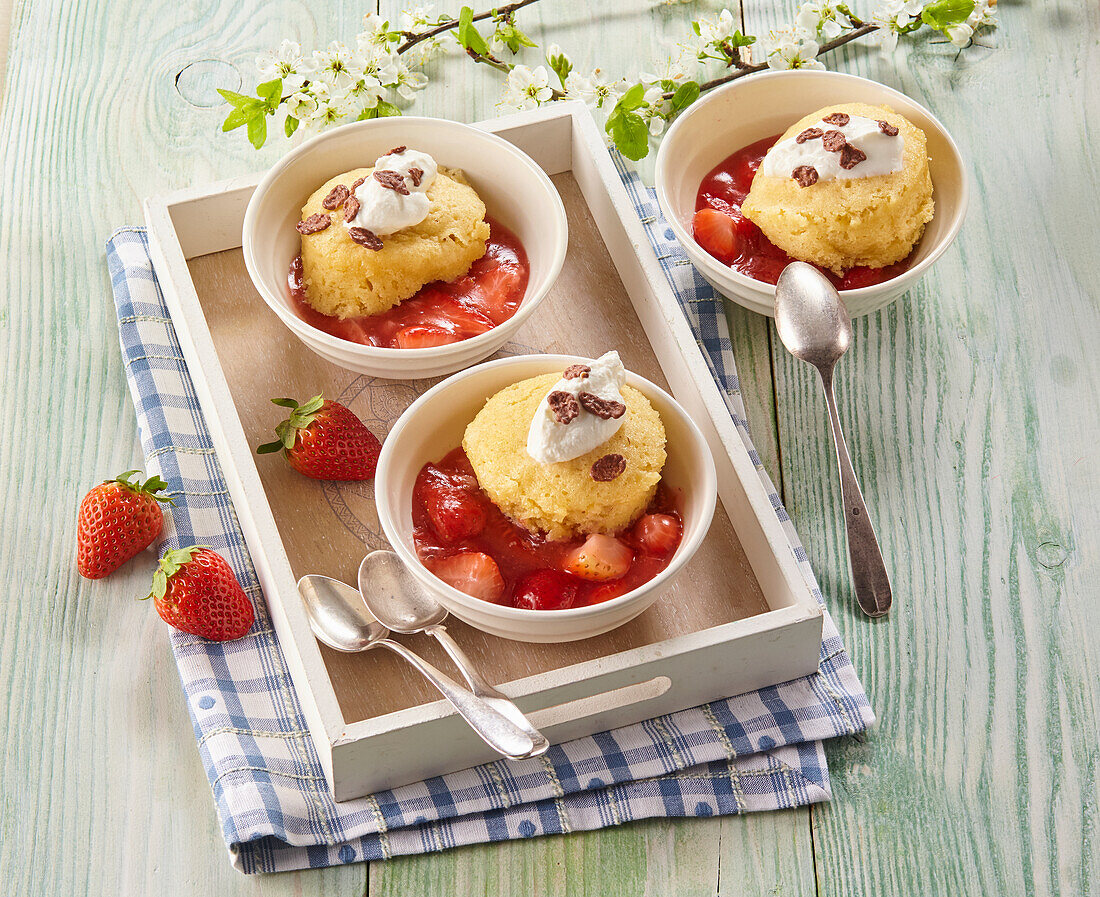 Muffins with strawberry sauce