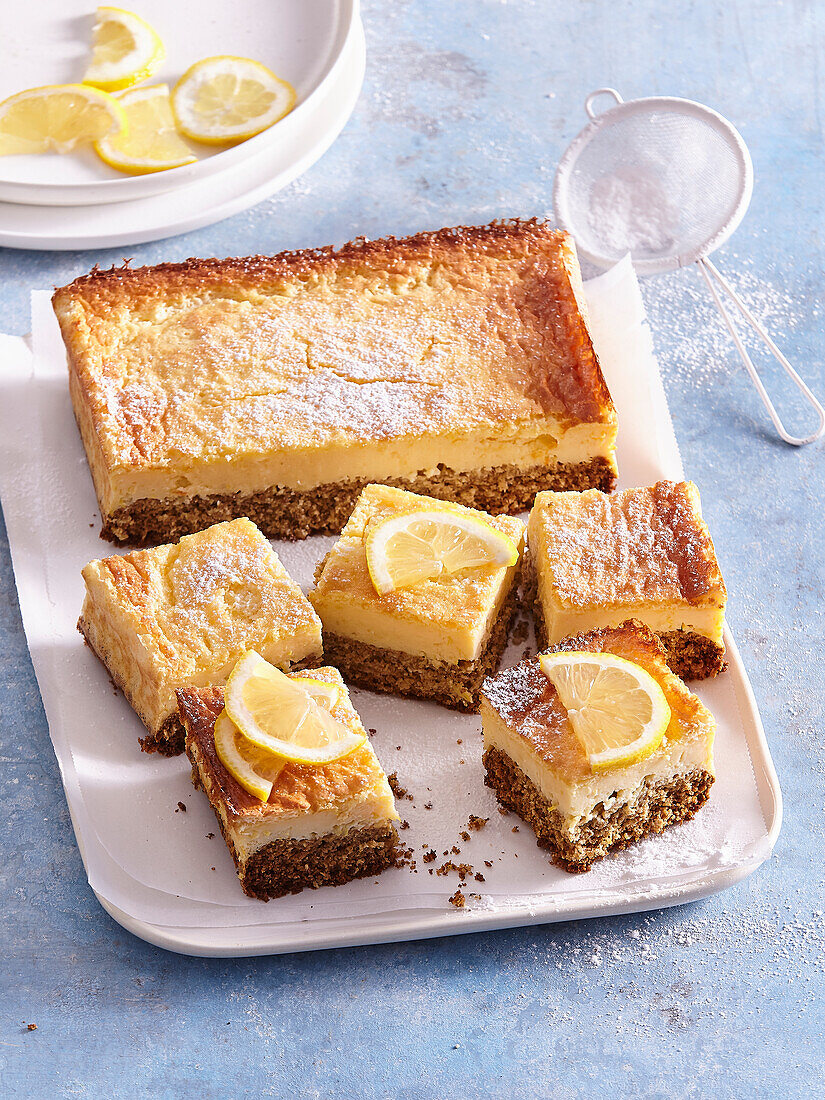 Sweet and sour lemon cake bars