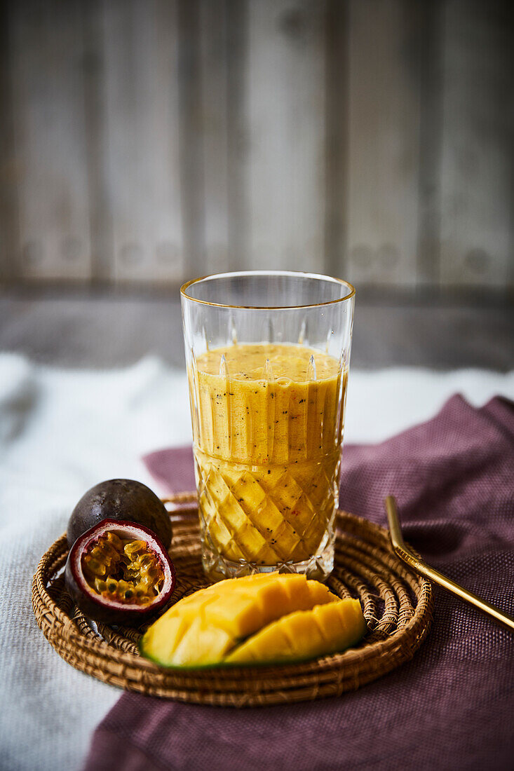 Passion fruit-mango smoothie