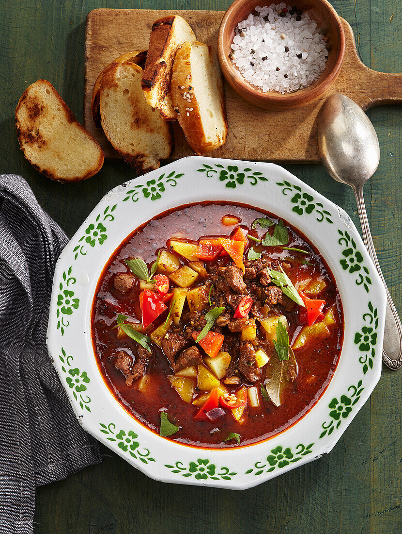 Game goulash soup