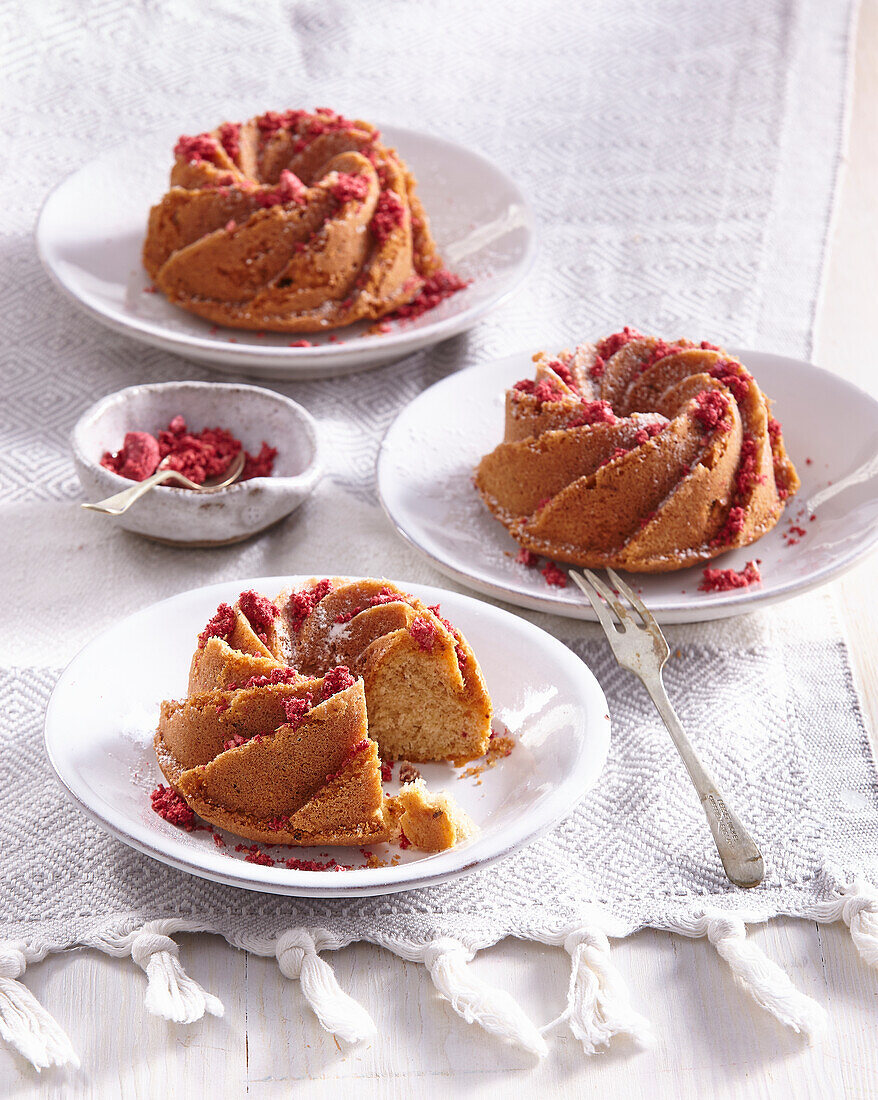 Mini banana bundt cake with freeze dried strawberries