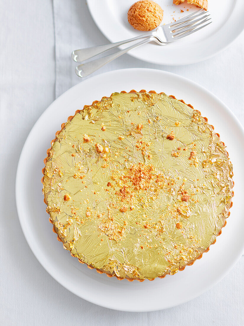 Passion fruit cake with light and dark chocolate