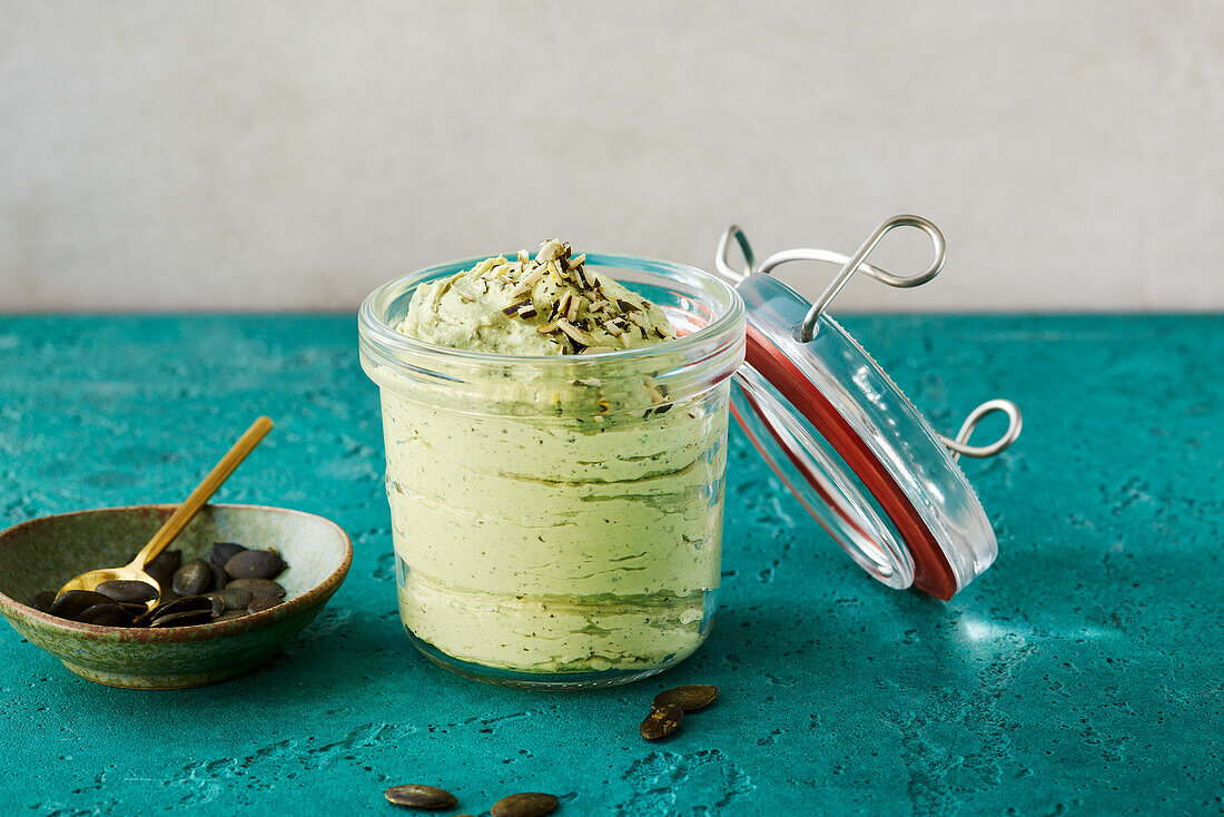 Pumpkin seed and quark spread