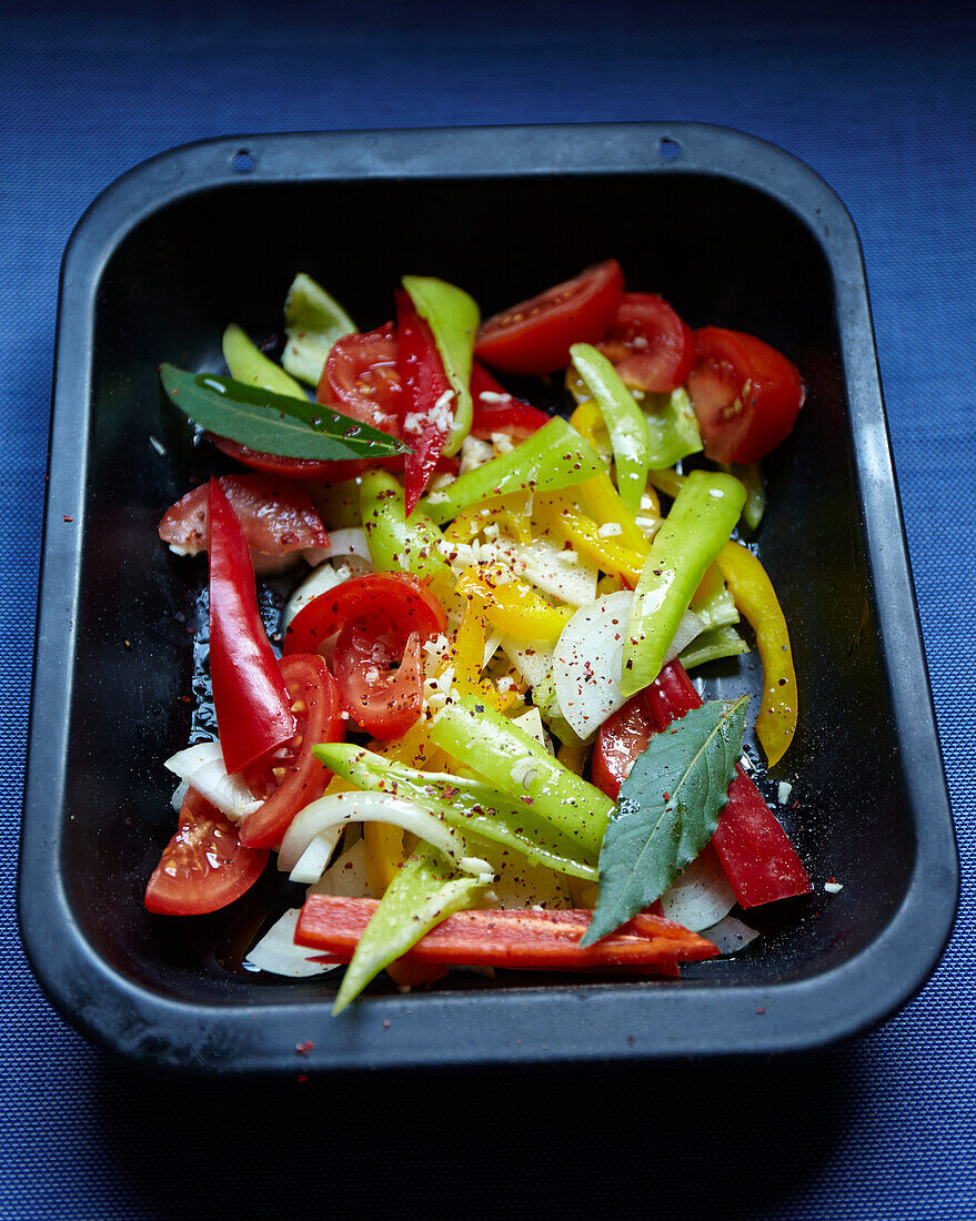 Pepper salad with tomatoes