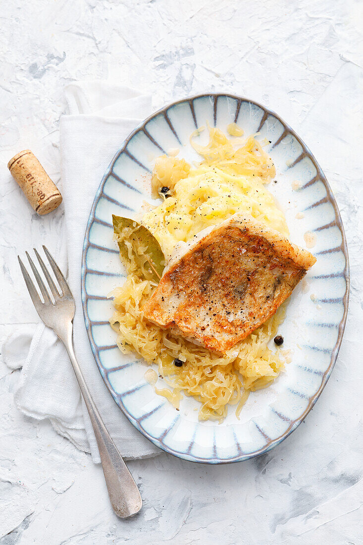 Skin-on roasted pike perch with Riesling cabbage