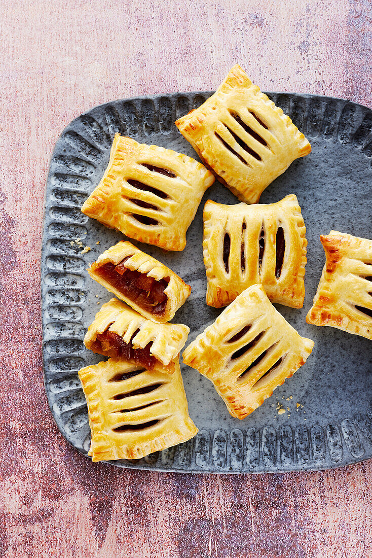 Sugar-free pineapple pastries