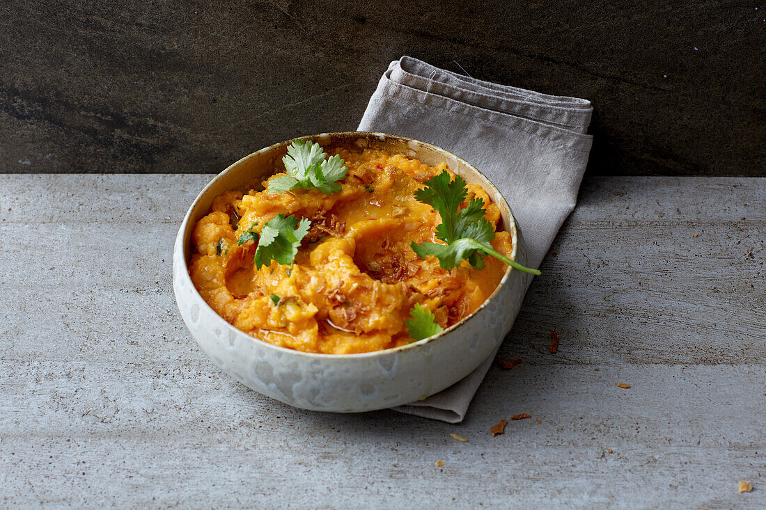 Mashed cauliflower-and-sweet potatoes