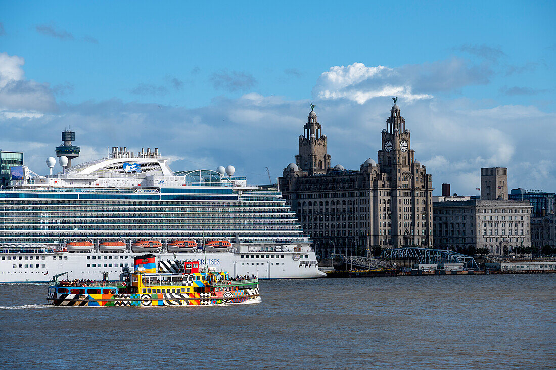 The Liver Building with cruise ship and Mersey ferry, Liverpool, Merseyside, England, United Kingdom, Europe