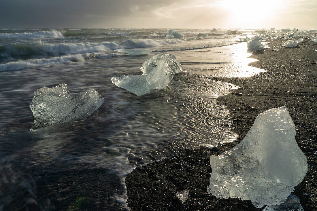 Eisblöcke, Diamantstrand, Jokulsarlon, Island, Polarregionen