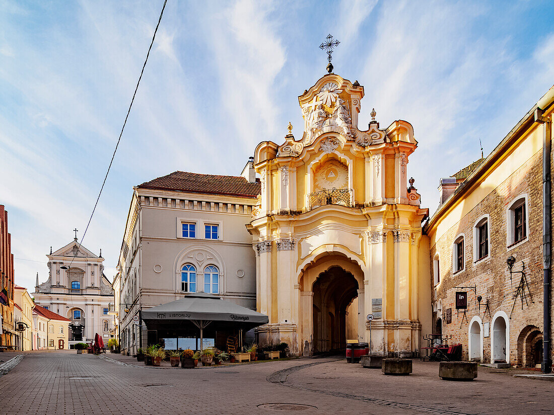 Basilian Gate to Monastery of the Holy Trinity, Old Town, Vilnius, Lithuania, Europe