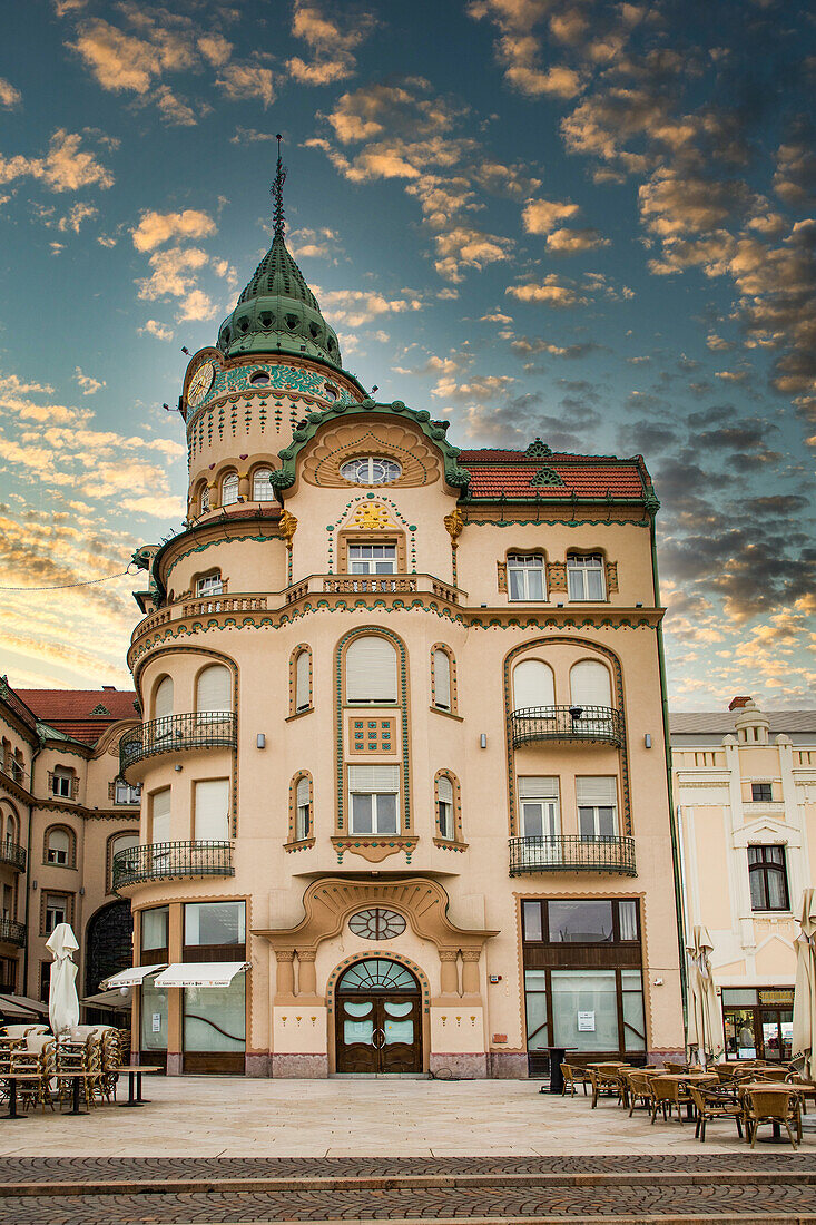 Historische Gebäude in Oradea, Rumänien, Europa