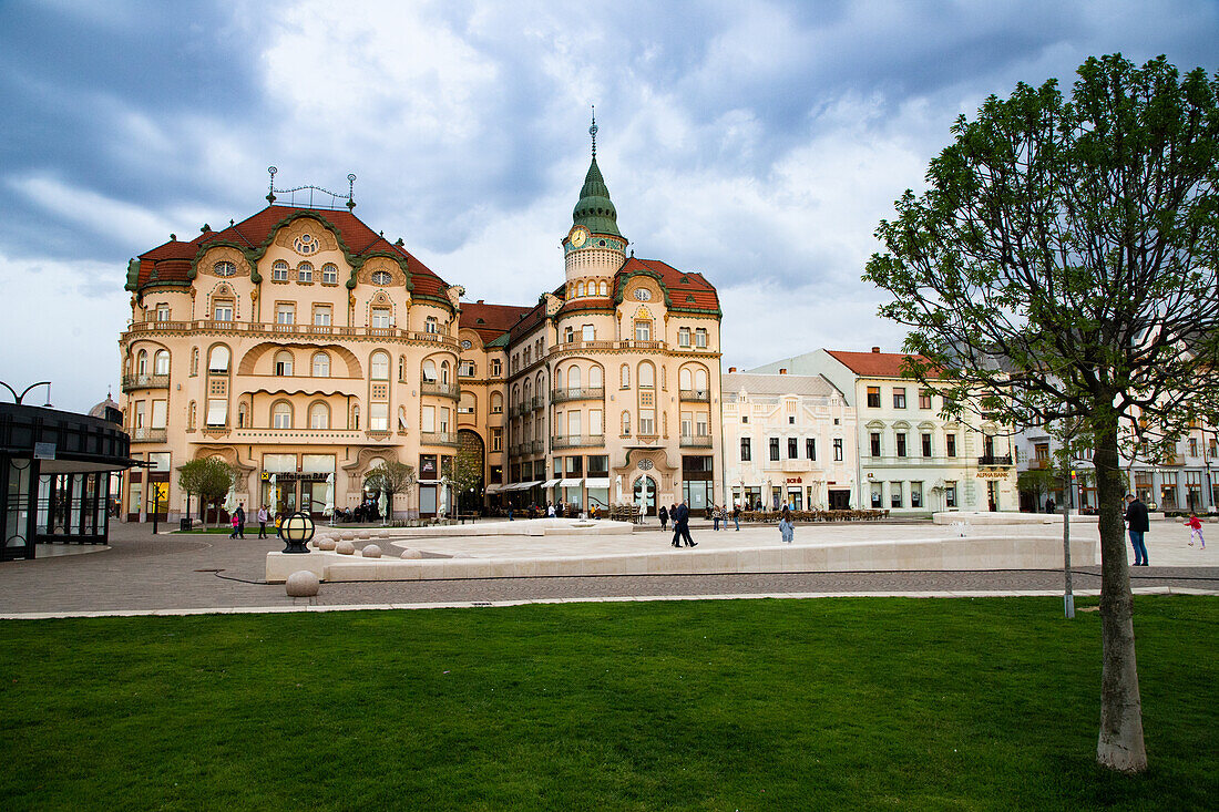 Historische Gebäude in Oradea, Rumänien, Europa