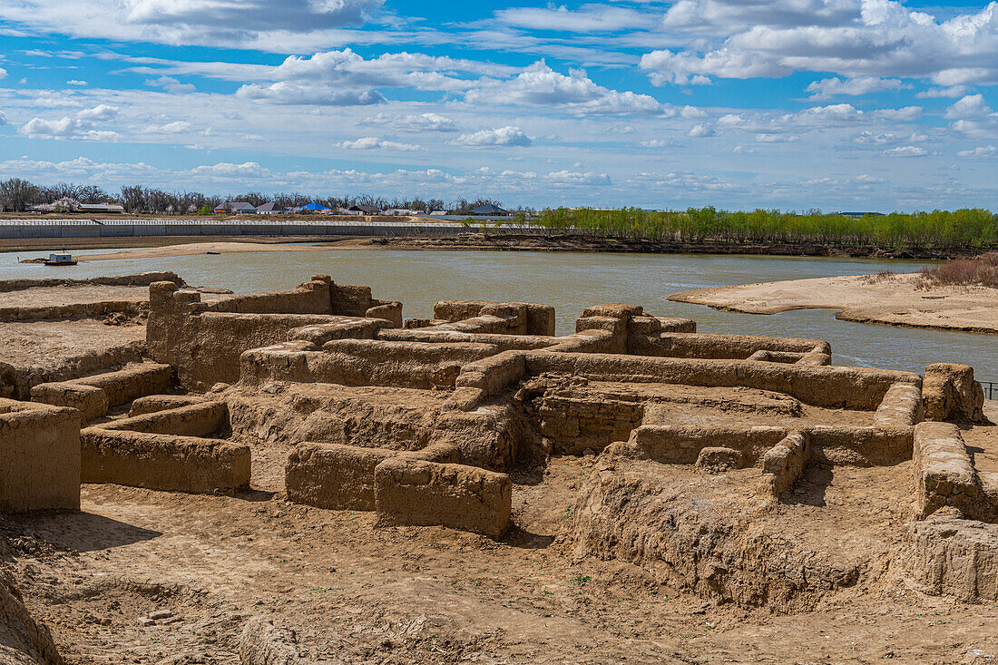 Saray-Juk alte Siedlung am Ural, Atyrau, Kasachstan, Zentralasien, Asien