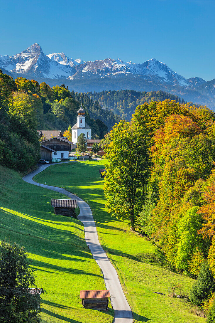 Wamberg Mountain Village, Zugspitze, 2962m, Mountain Range, Garmisch-Partenkirchen, Upper Bavaria, Germany, Europe