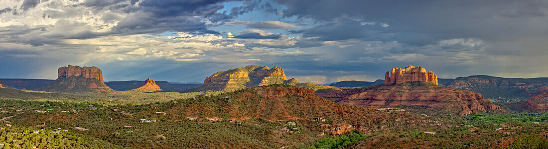 The Village of Oak Creek on the south side of Sedona viewed from the Airport Loop Trail, Arizona, United States of America, North America