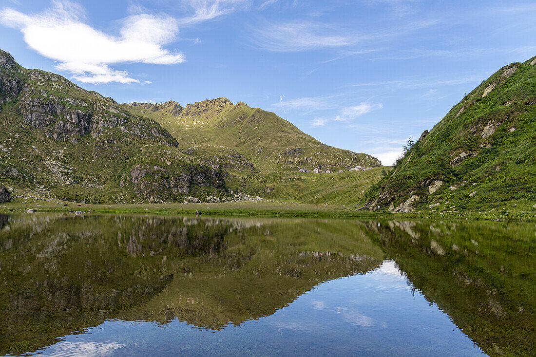 Baranca Lake, Val Mastellone, Val Sesia, Vercelli District, Piedmont, Italy, Europe