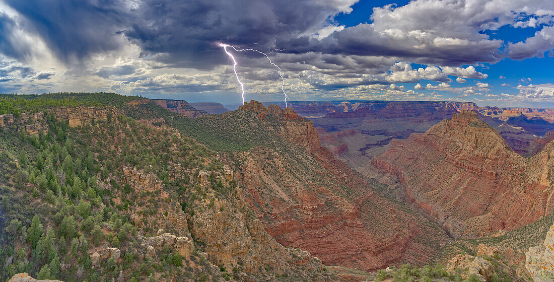Blitzeinschlag in das Sinking Ship am Grand Canyon, vom Gipfel des Buggeln Hill aus gesehen, Grand Canyon National Park, UNESCO-Weltkulturerbe, Arizona, Vereinigte Staaten von Amerika, Nordamerika