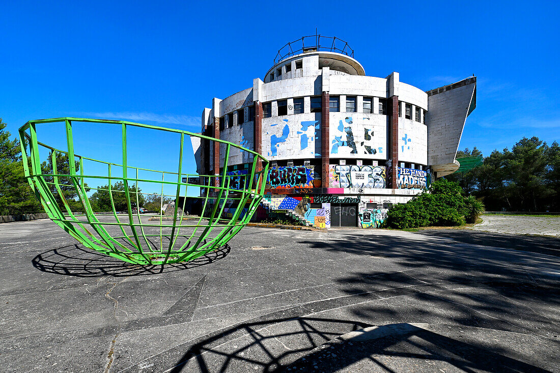 Former Panoramic restaurant, Monsanto, Lisbon, Portugal, Europe