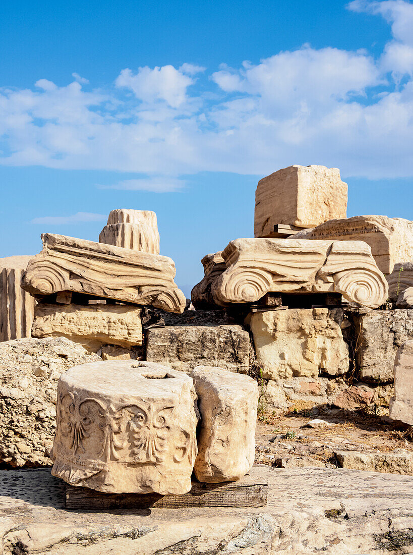 Säulenstücke auf der Akropolis, UNESCO-Welterbe, Athen, Attika, Griechenland, Europa