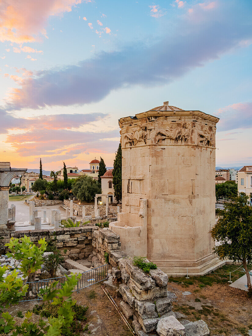 Turm der Winde (Horologion des Andronikos Kyrrhestes) bei Sonnenuntergang, Forum Romanum, Athen, Attika, Griechenland, Europa