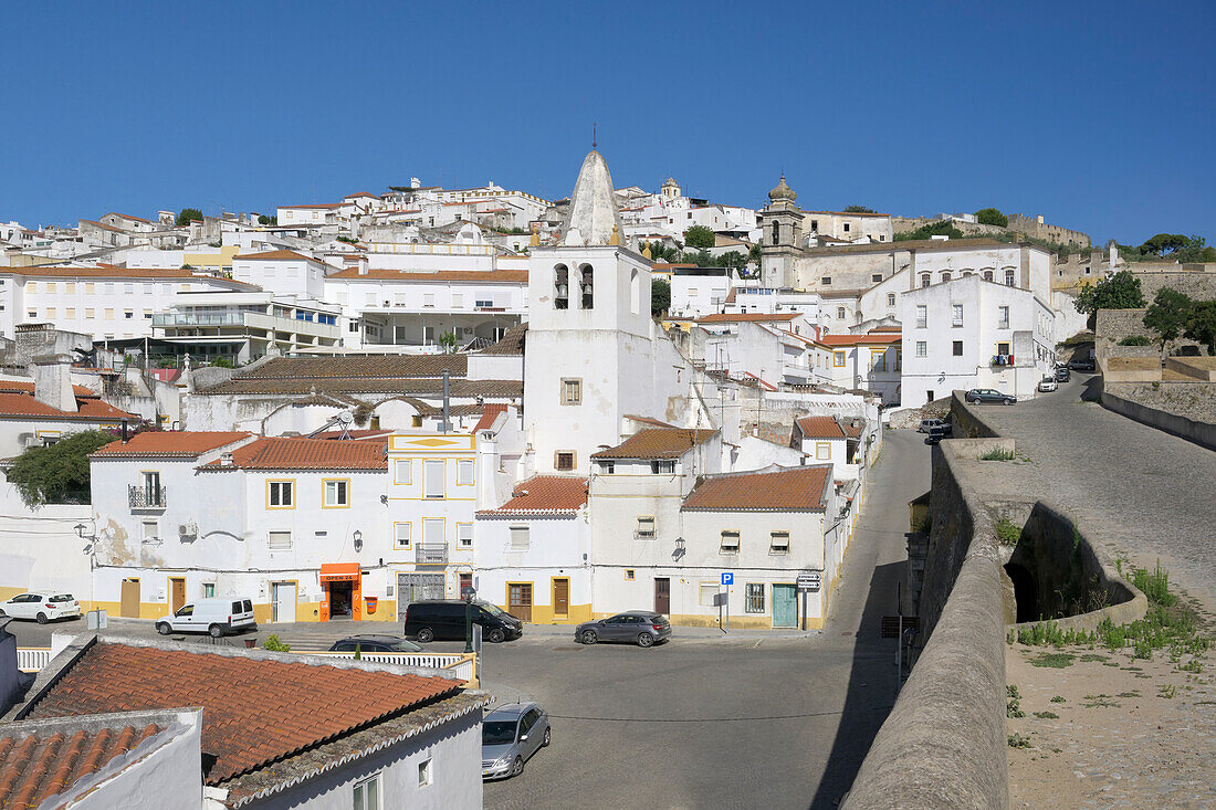 Blick über das historische Zentrum, Elvas, Alentejo, Portugal, Europa