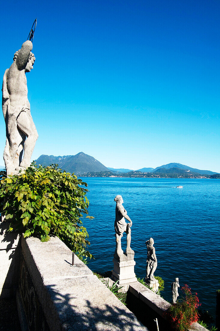 Blick auf den See von der Isola Bella, Borromäische Inseln, Lago Maggiore, Piemont, Italienische Seen, Italien, Europa