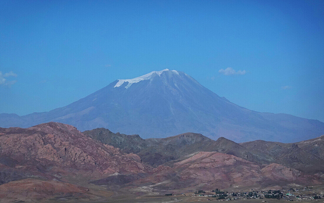 Mount Ararat, 5137m, the highest mountain in Turkey, Antatolia, Asia Minor, Asia