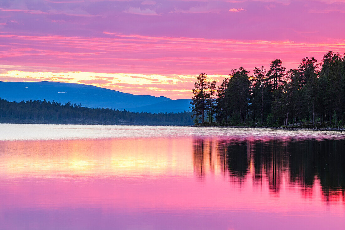 Sunset at lake