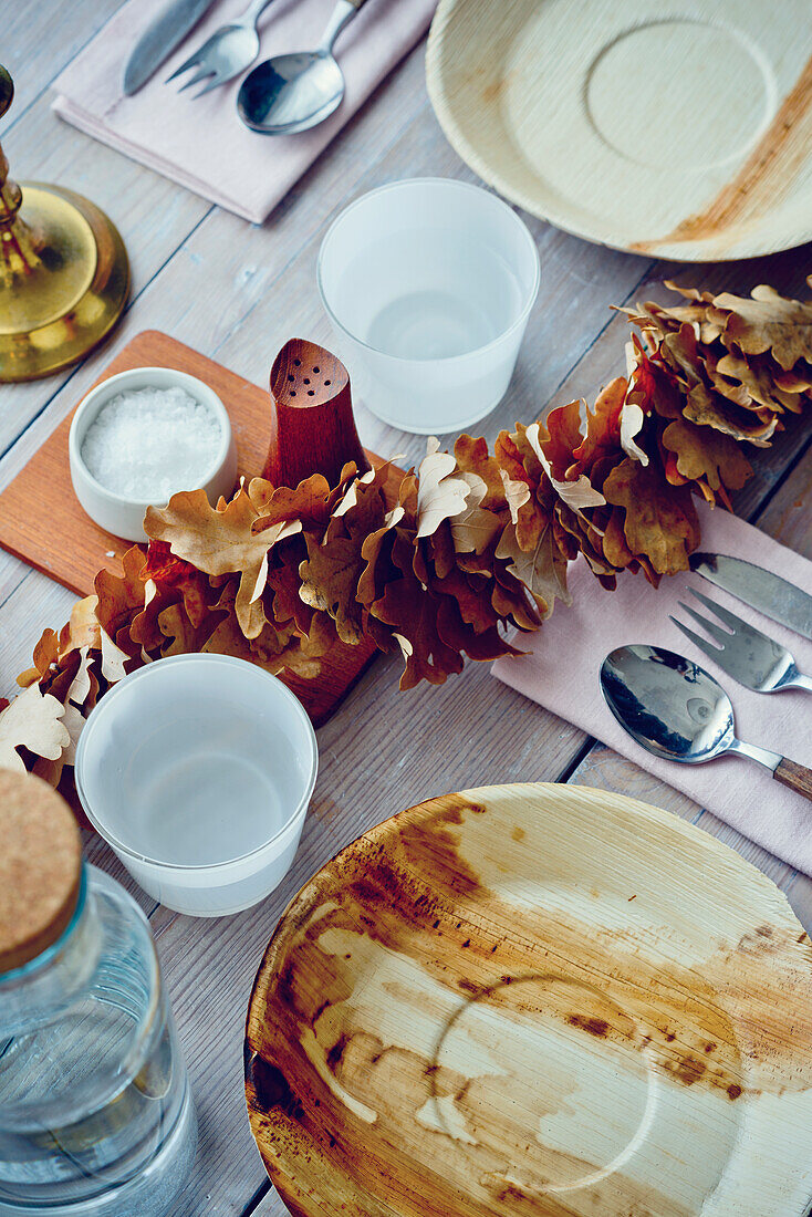 Place setting with autumn decoration