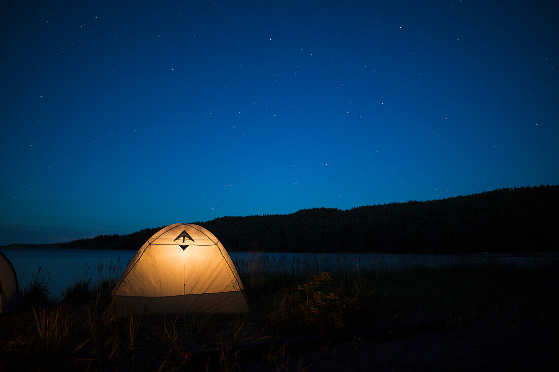 Zelt bei Nacht