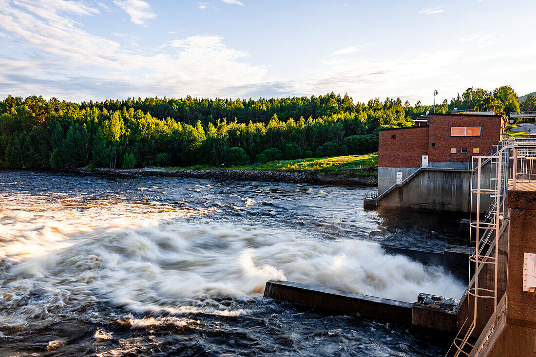 Water dam